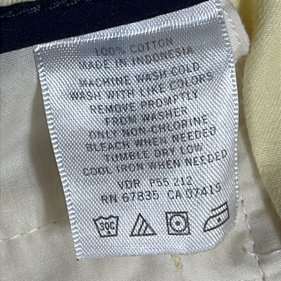 Nautica mens canary yellow basic double pleated 8" inseam chino shorts - size 38 - Picture 7 of 11